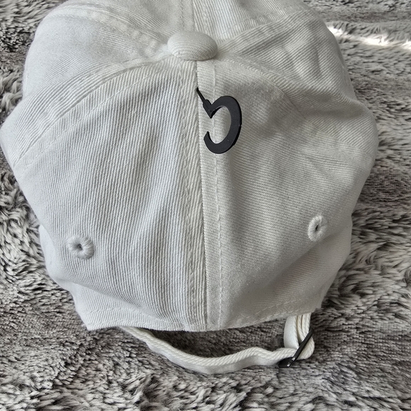 Nike Women's Heritage86 Light Gray Cap - Picture 4 of 5